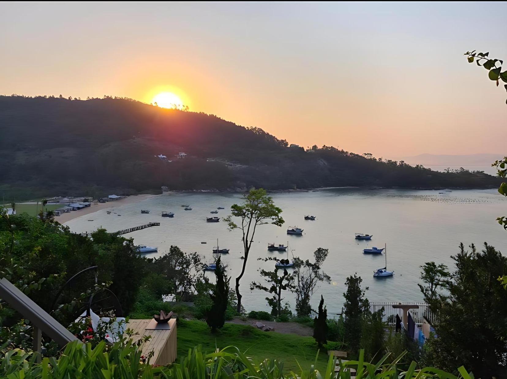 Mar De Bougainville Governador Celso Ramos Exterior photo