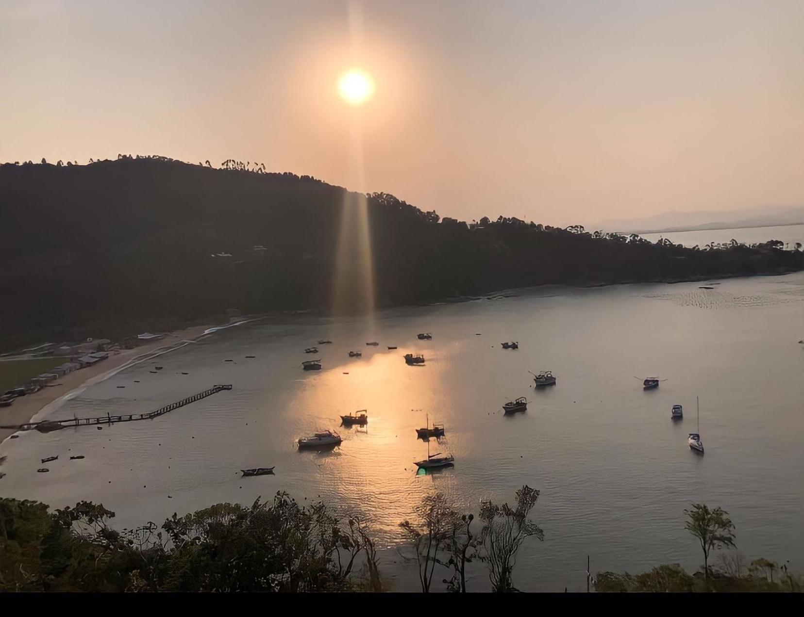 Mar De Bougainville Governador Celso Ramos Exterior photo
